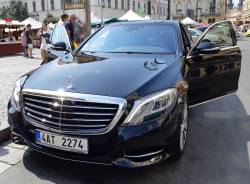 VIP-экскурсия по Праге на Mercedes-Benz S-class Long